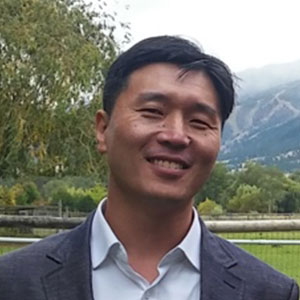 Dr. Sung Cho